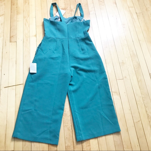 Gal Meets Glam Nicole Green Jumpsuit 12P - Picture 3 of 6